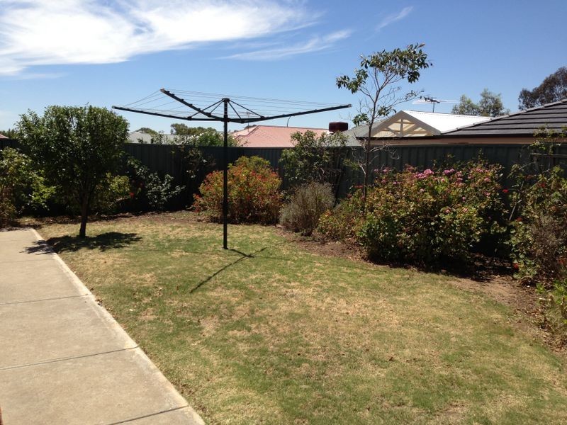 4 Selway Place, Evanston Park SA 5116