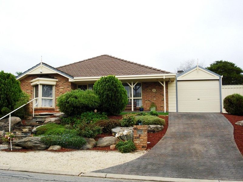 8 Mcgahan Crescent, Gawler East SA 5118