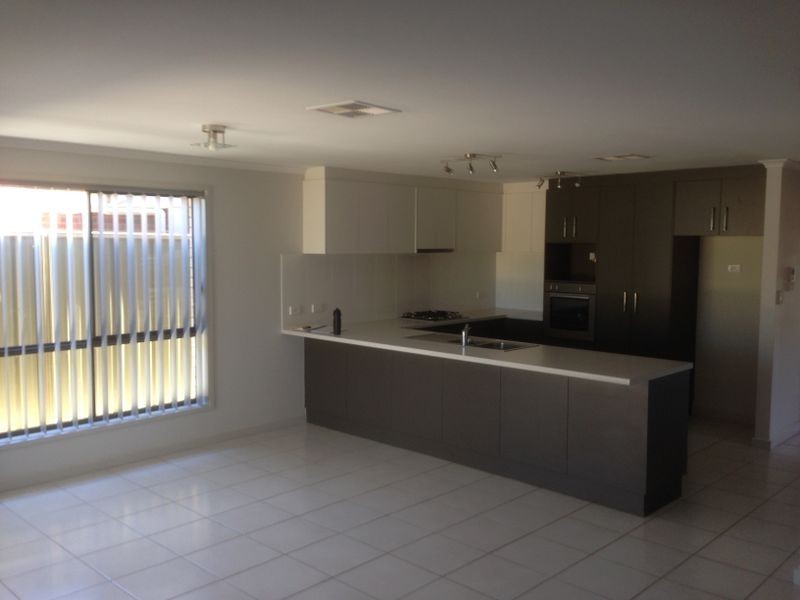 14 Dyson Street, Evanston SA 5116