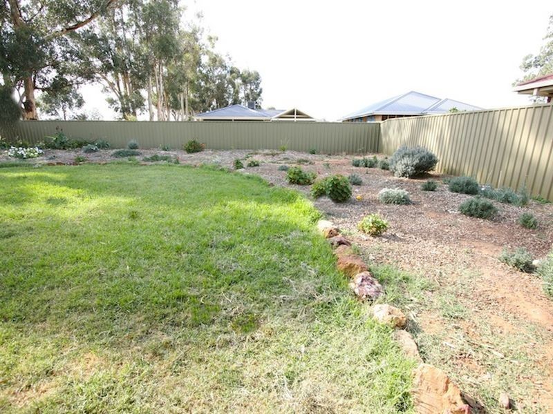 18 Sharrad Court, Andrews Farm SA 5114