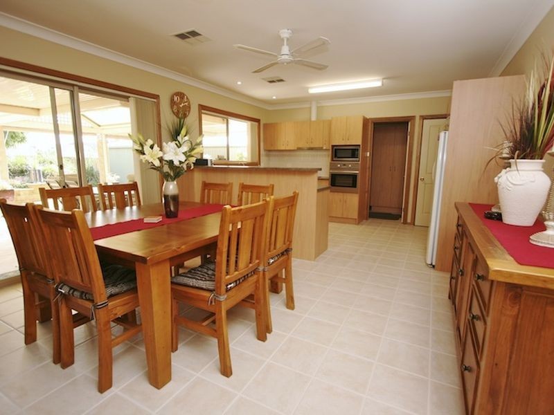 44 Sunnyside Drive, Evanston Park SA 5116