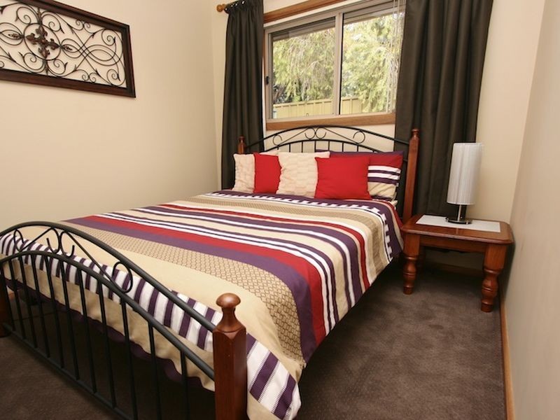 44 Sunnyside Drive, Evanston Park SA 5116