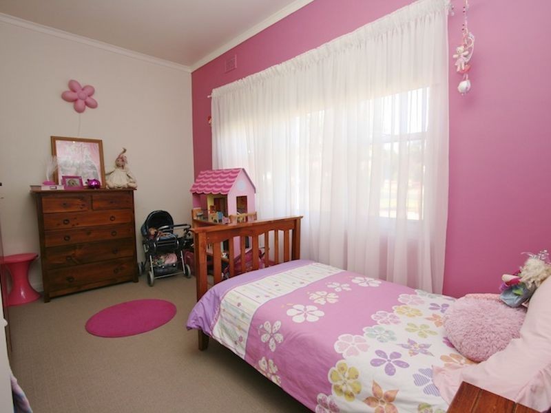4 Barossa Avenue, Gawler East SA 5118