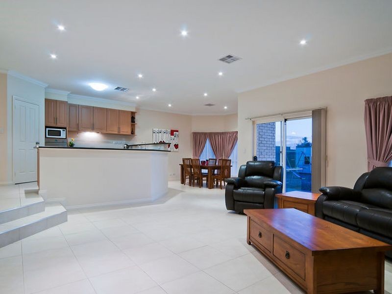 73 Gawler Terrace, Evanston Park SA 5116