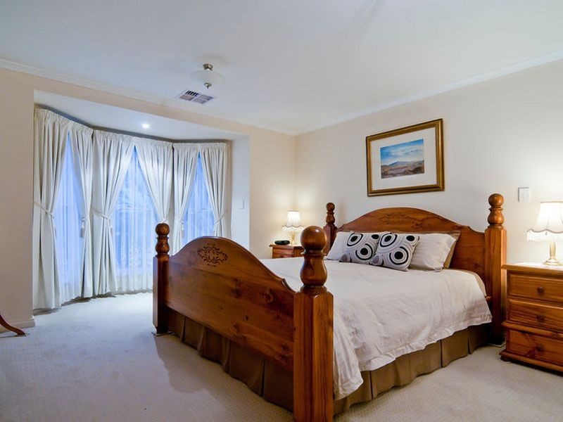 73 Gawler Terrace, Evanston Park SA 5116