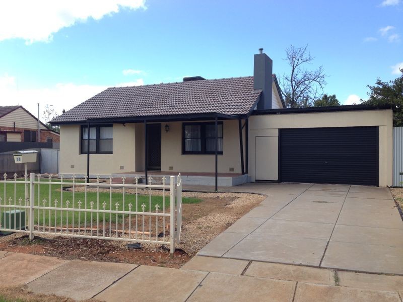 18 Peacock Road, Elizabeth Downs SA 5113
