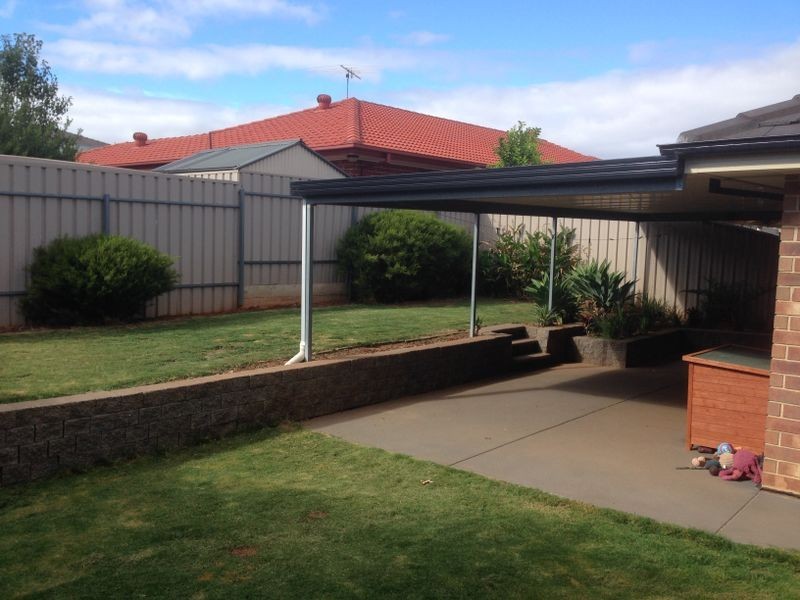 2 Maxwell Court, Evanston Park SA 5116