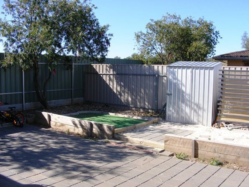 21/4 Para Road, Evanston SA 5116