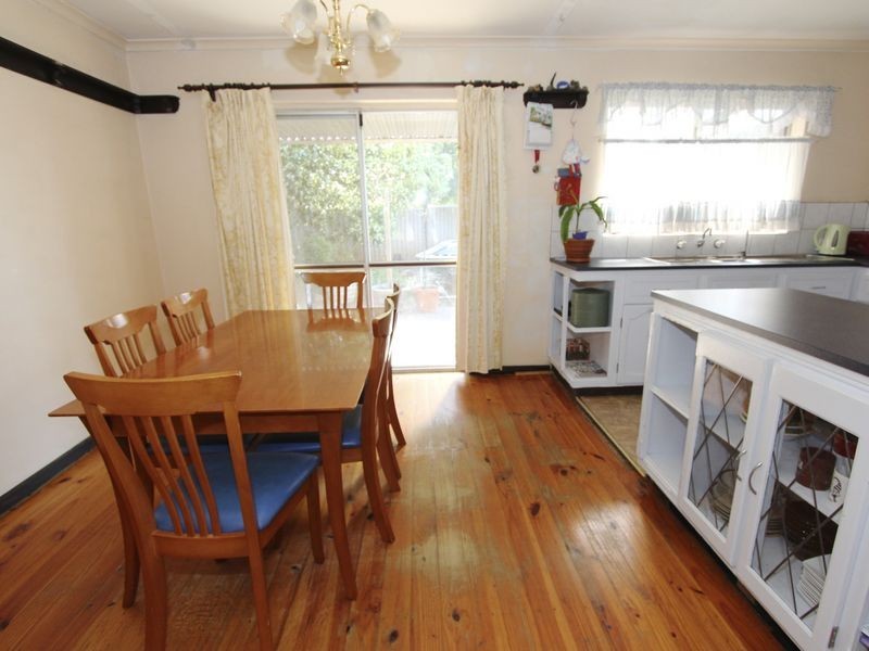 1 Pauline Drive, Surrey Downs SA 5126