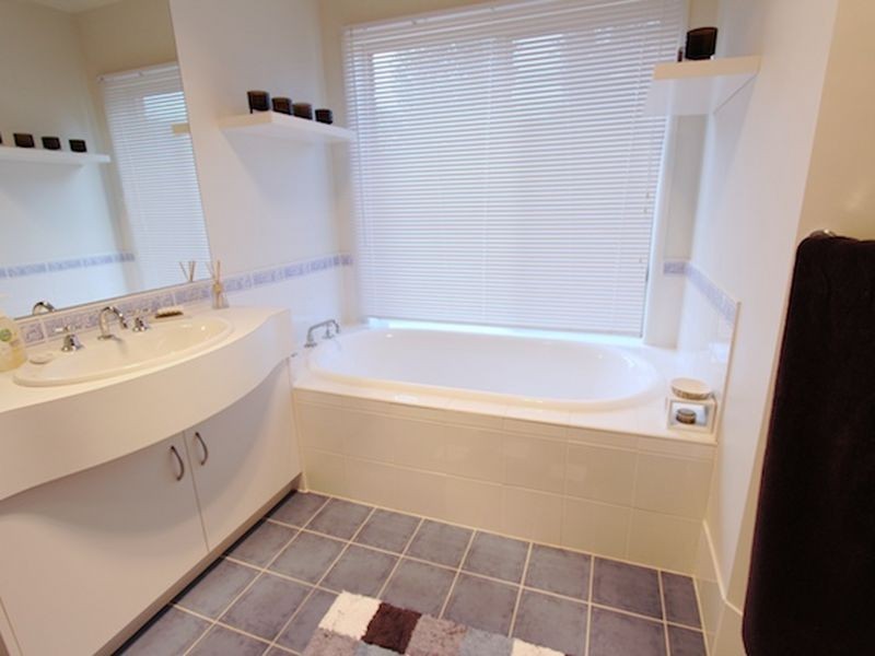 19A Sunnyside Drive, Evanston Park SA 5116