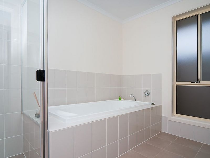 18 Semmens Crescent, Freeling SA 5372