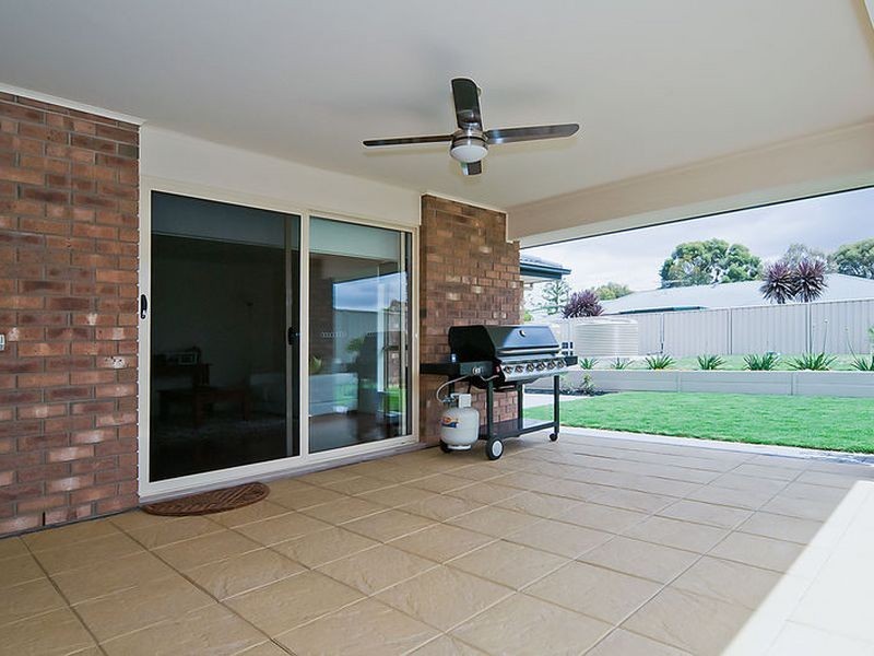 18 Semmens Crescent, Freeling SA 5372