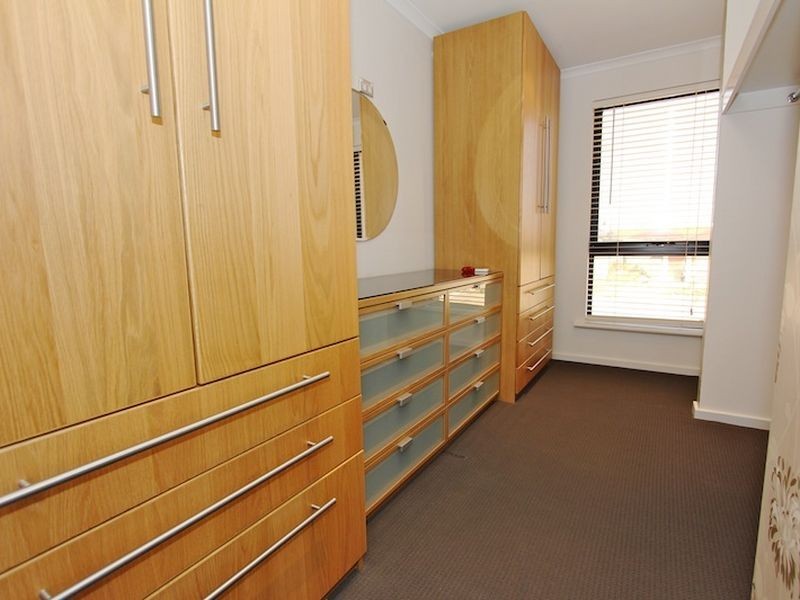 76 Osprey Parade, Hewett SA 5118