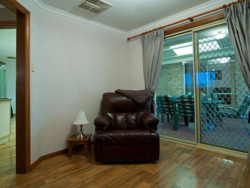 7 Oaklands Circuit, Hewett SA 5118