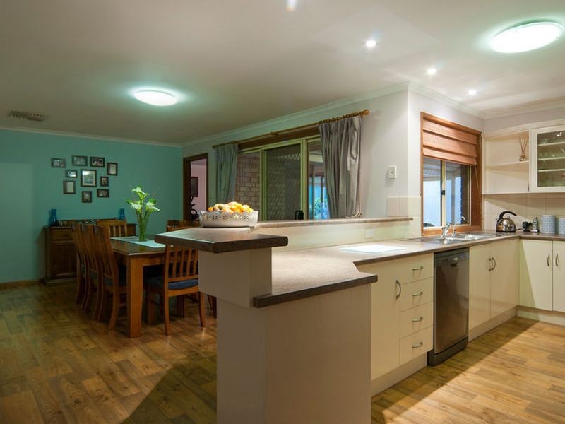 7 Oaklands Circuit, Hewett SA 5118