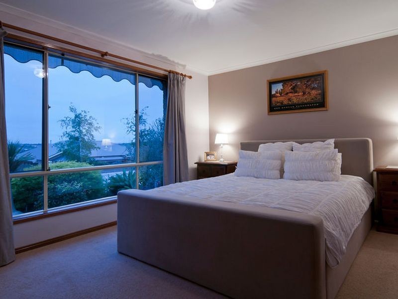 7 Oaklands Circuit, Hewett SA 5118