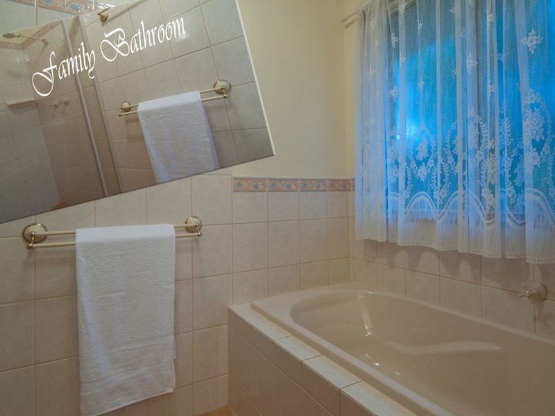 7 Oaklands Circuit, Hewett SA 5118