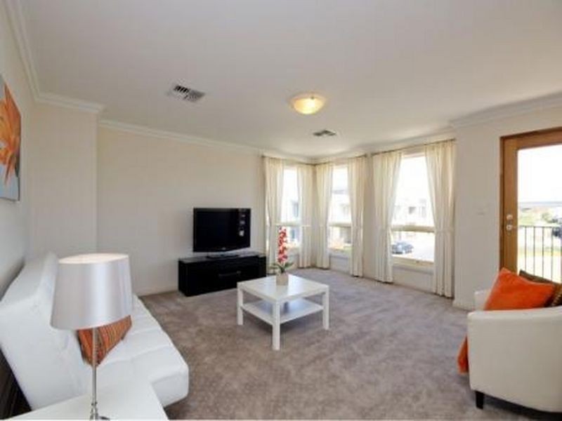 2 Marcella Lane, Mawson Lakes SA 5095