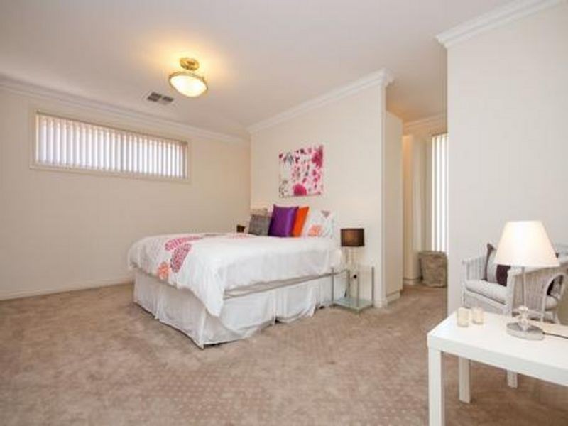 2 Marcella Lane, Mawson Lakes SA 5095