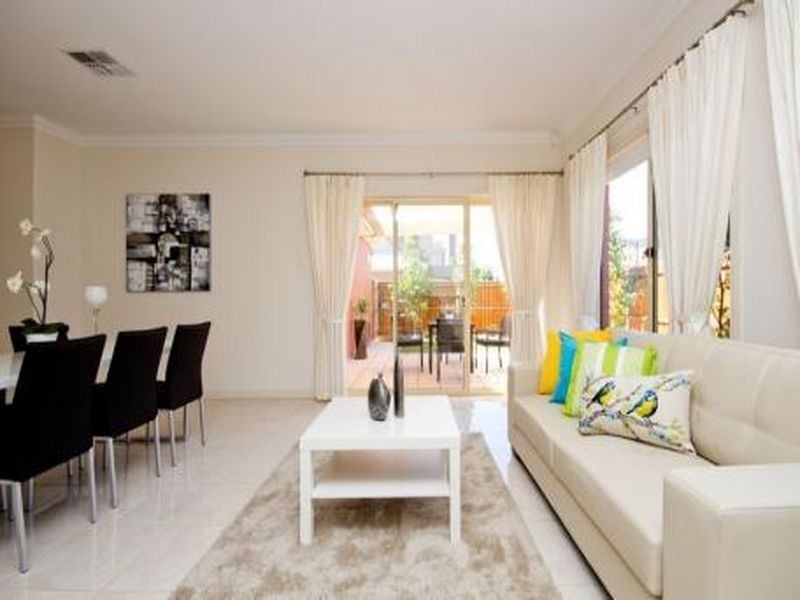 2 Marcella Lane, Mawson Lakes SA 5095