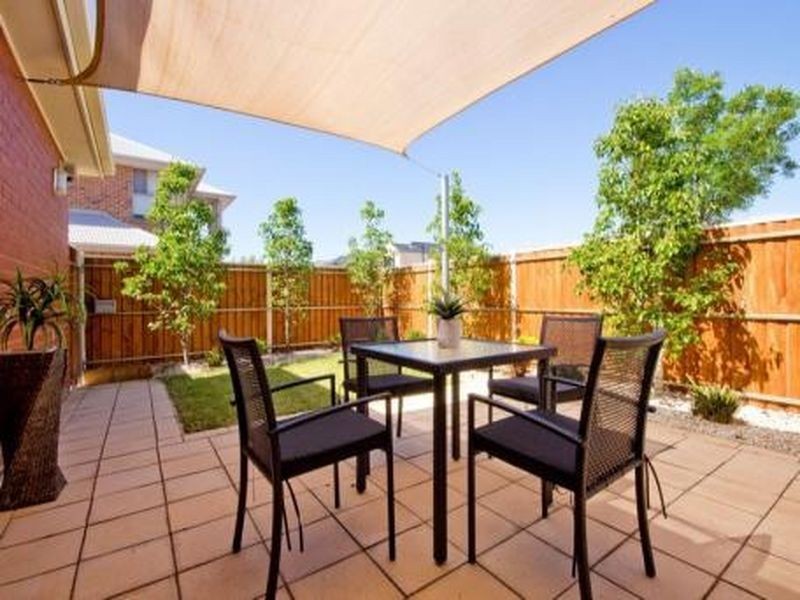 2 Marcella Lane, Mawson Lakes SA 5095