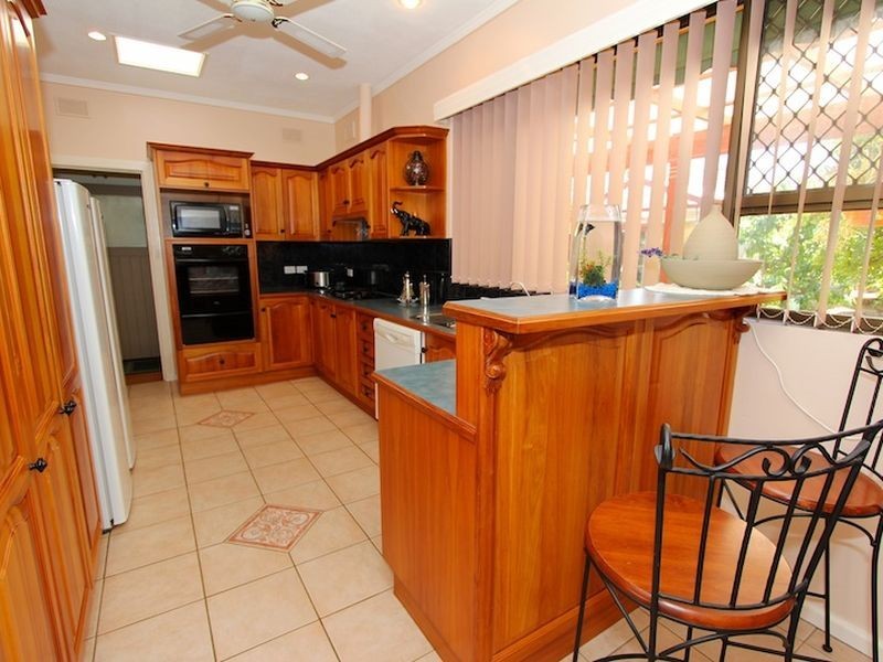 6 High Street, Willaston SA 5118