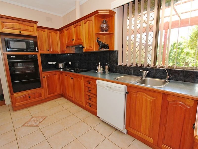 6 High Street, Willaston SA 5118