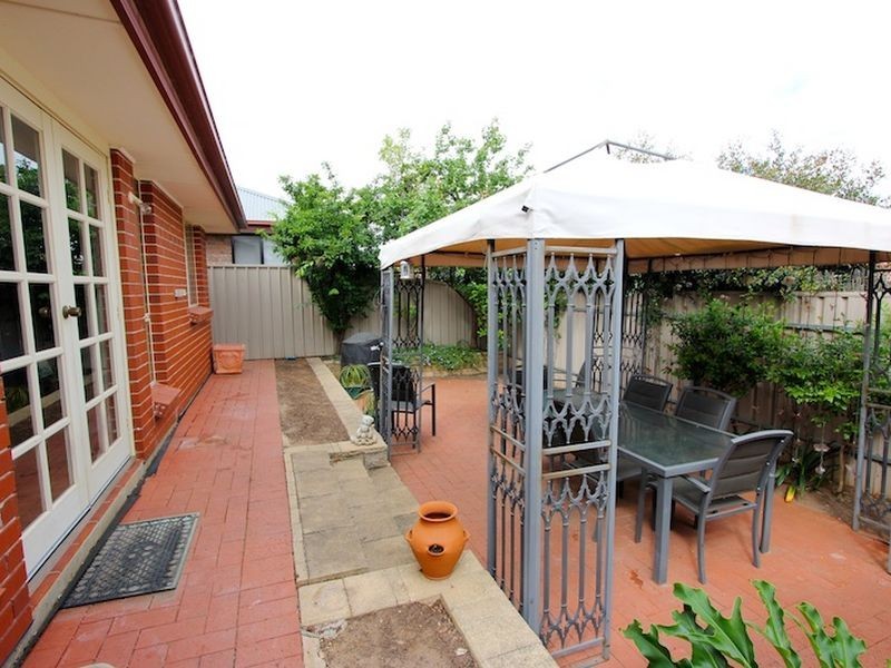 28 Toner Crescent, Evanston Park SA 5116