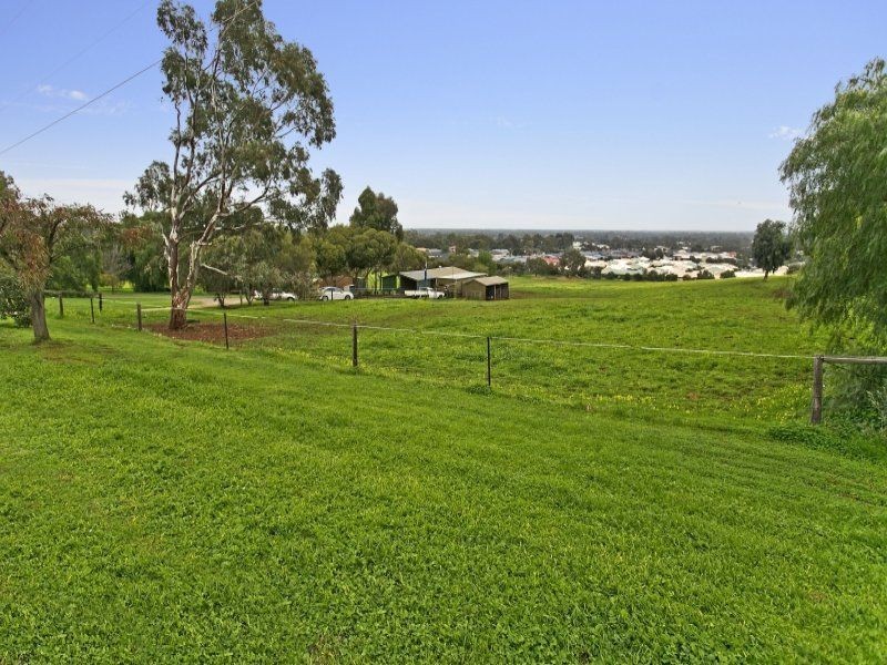 11 Bowman Court, Evanston Park SA 5116