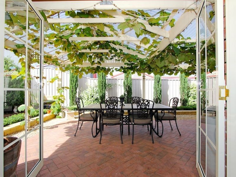 14 Creedon Close, Evanston Park SA 5116