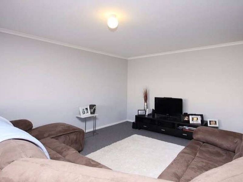 43 Gleeson Grove, Evanston Park SA 5116