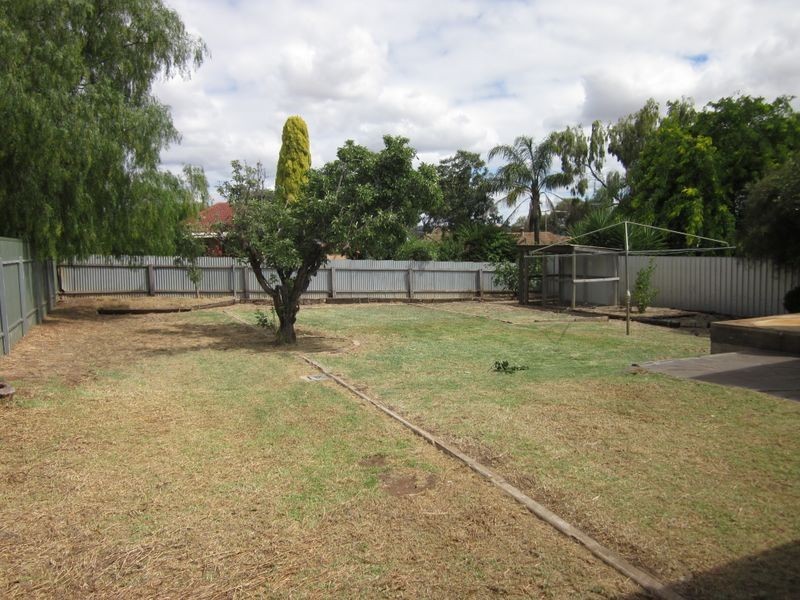 13 Barossa Avenue, Gawler East SA 5118