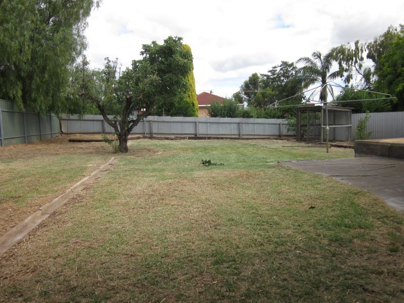 13 Barossa Avenue, Gawler East SA 5118
