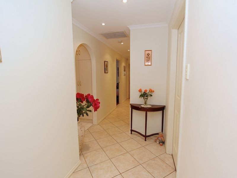 9 Toner Crescent, Evanston Park SA 5116