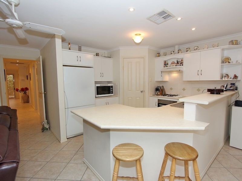 9 Toner Crescent, Evanston Park SA 5116