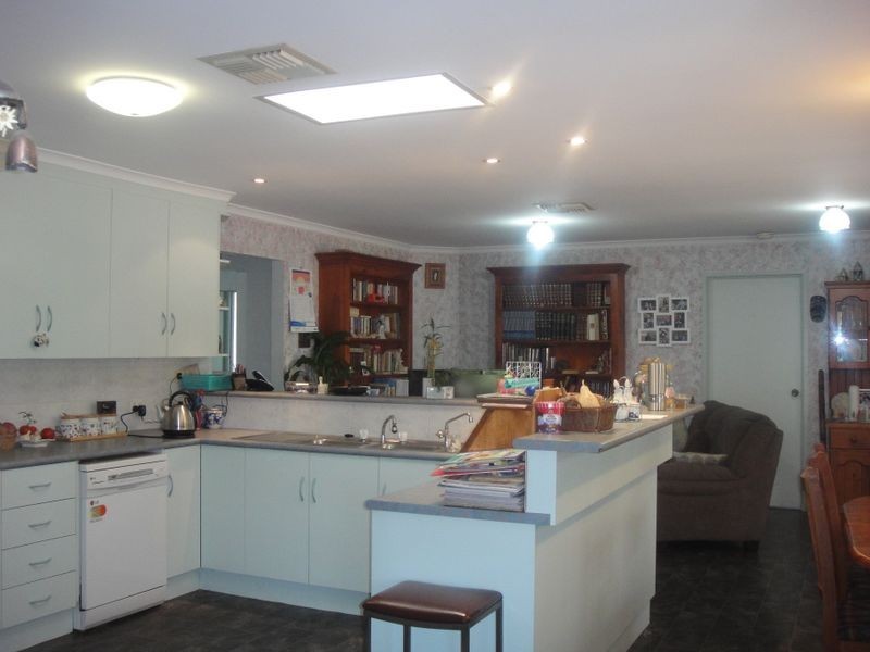 48 Jemalong Crescent, Roseworthy SA 5371