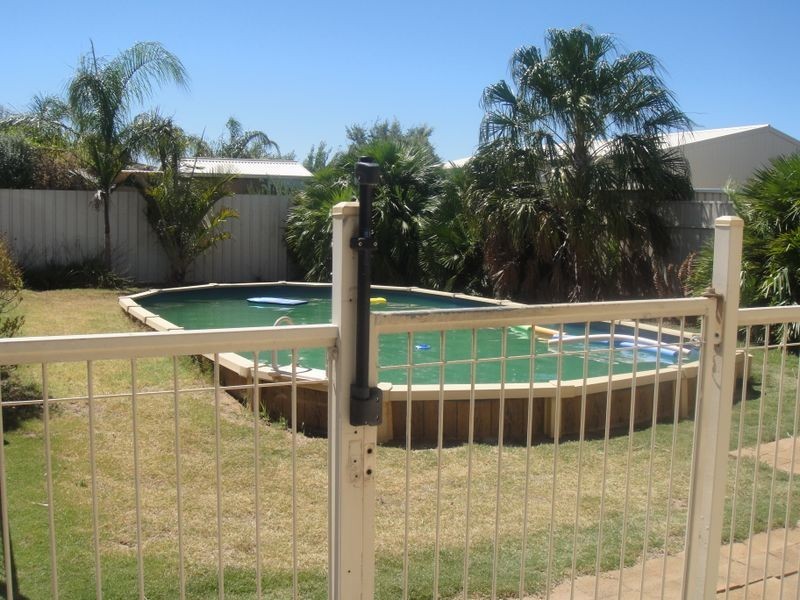 48 Jemalong Crescent, Roseworthy SA 5371