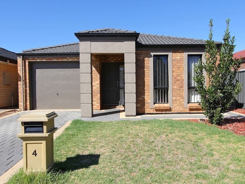4 Albert Court, Andrews Farm SA 5114