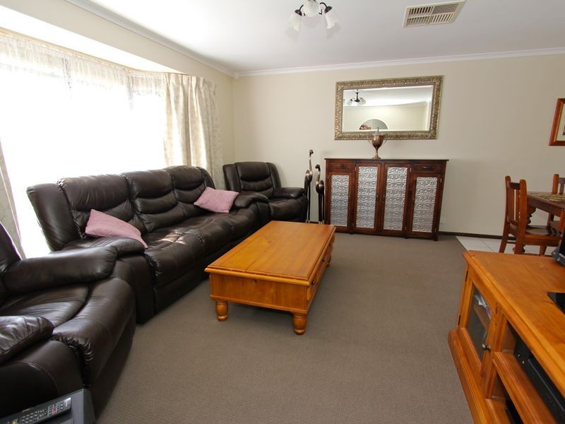 26 Window Road, Willaston SA 5118