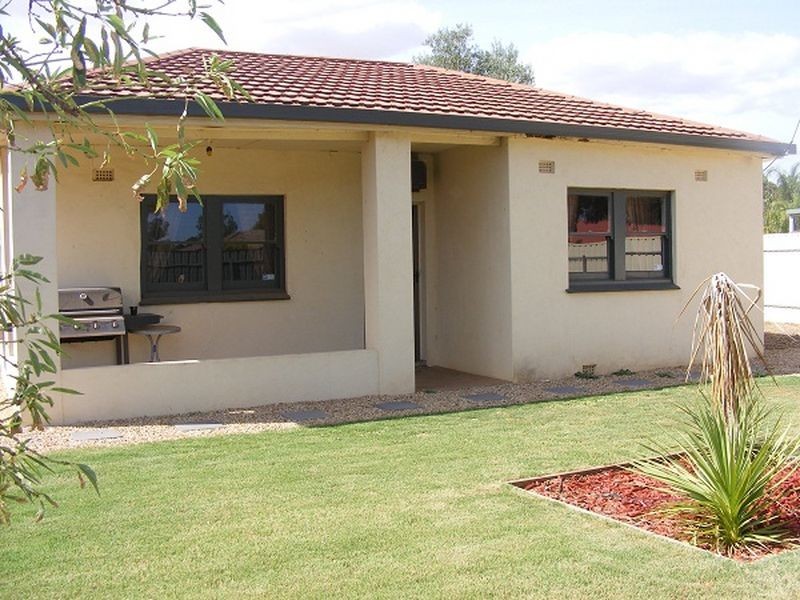 1 Railway Crescent, Evanston SA 5116