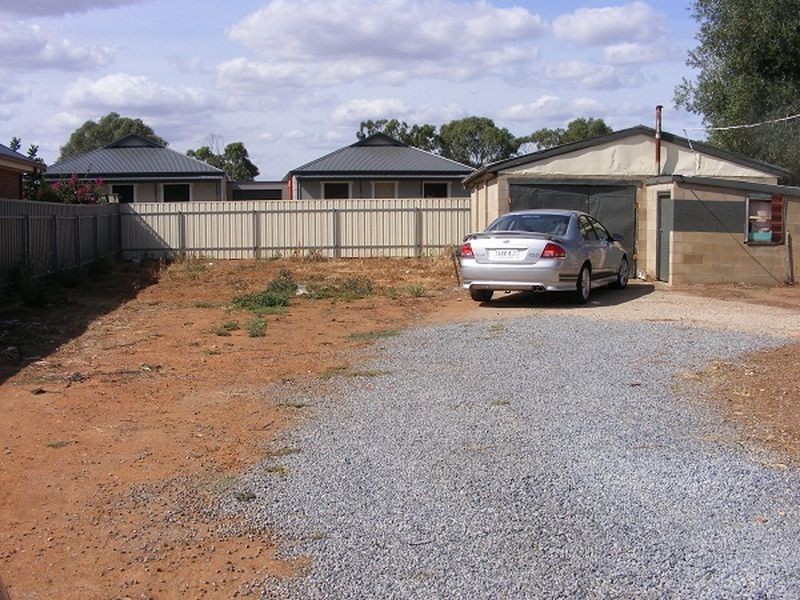 1 Railway Crescent, Evanston SA 5116