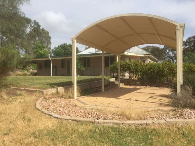 21 Sims Rush Lane, Cockatoo Valley SA 5351