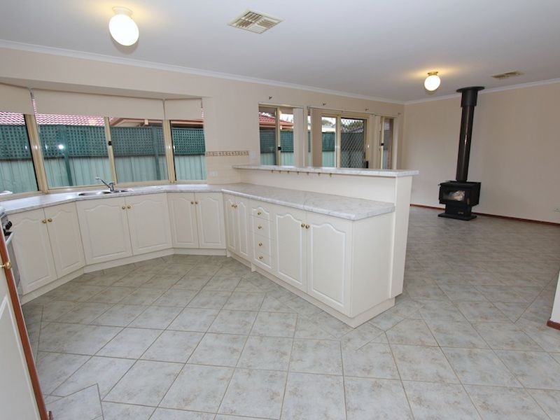 13 Houston Court, Evanston Gardens SA 5116
