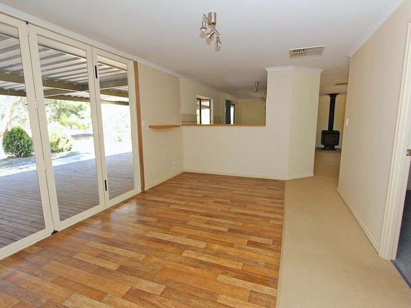 16 Erina Court, Lewiston SA 5501