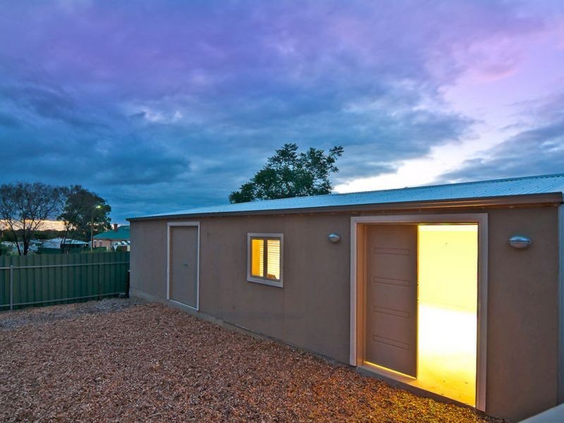 1 Harkness Street, Willaston SA 5118