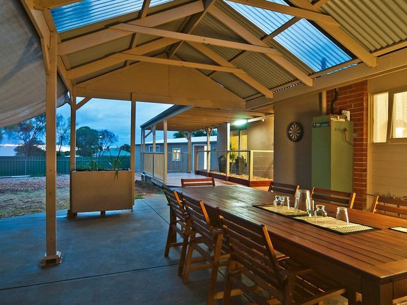 1 Harkness Street, Willaston SA 5118