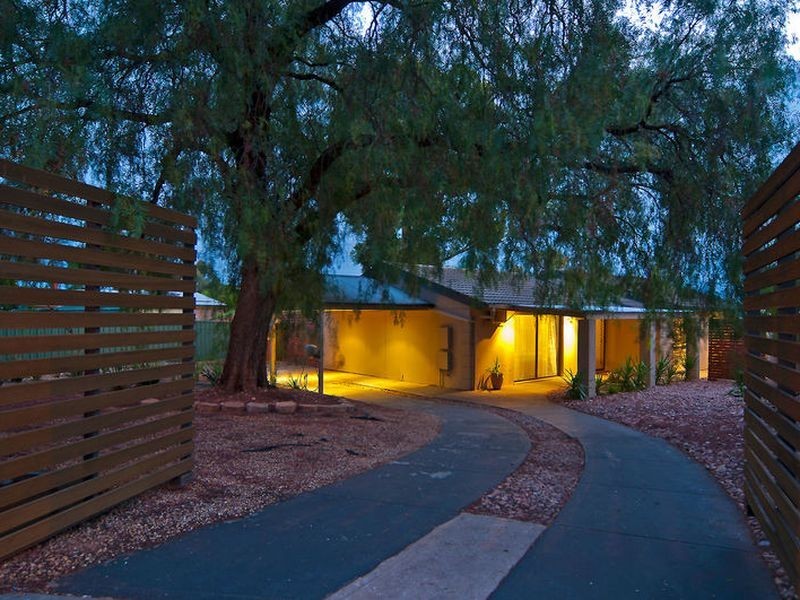 1 Harkness Street, Willaston SA 5118