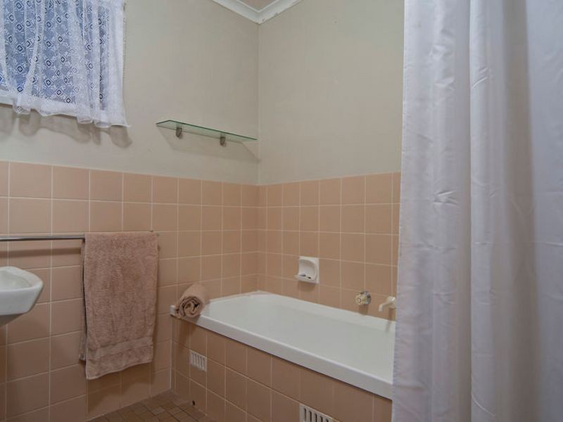 1 Harkness Street, Willaston SA 5118