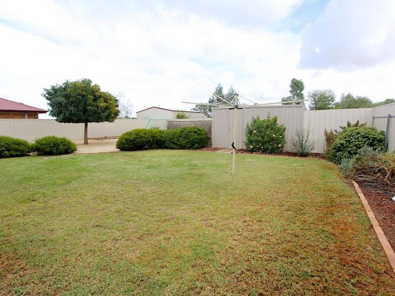 27 Hidson Street, Evanston SA 5116