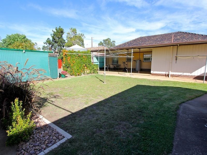 16 Barnet Road, Evanston SA 5116